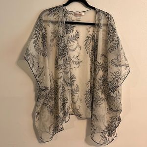 Band of gypsies black and white kimono